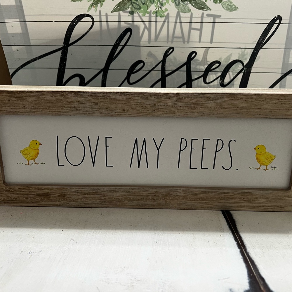 Rae Dunn Love My Peeps Sign - Yellow and Brown